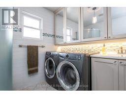 22 MILL STREET E - 23