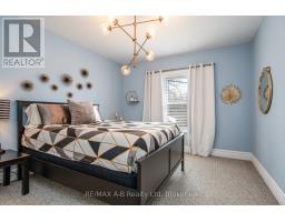 22 MILL STREET E - 34
