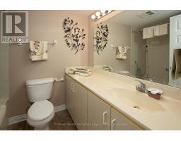402 - 22 ST ANDREW STREET N - 17
