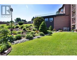 402 - 22 ST ANDREW STREET N - 34