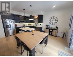 533 ALBERT STREET - 10