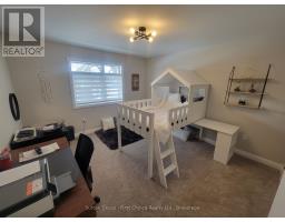 533 ALBERT STREET - 32