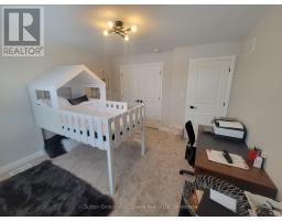 533 ALBERT STREET - 33