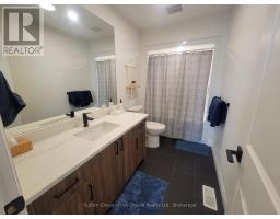 533 ALBERT STREET - 35