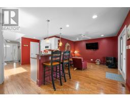 260 WILLIAM STREET E - 14