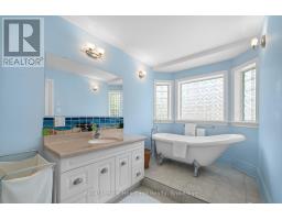 260 WILLIAM STREET E - 19