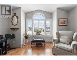 260 WILLIAM STREET E - 6