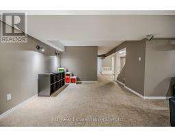 4 ENDEAVOUR DRIVE - 32