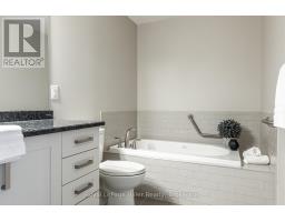 206 - 36 FRONT STREET - 35
