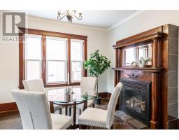 196 HURON STREET - 12