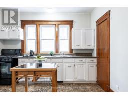 196 HURON STREET - 15