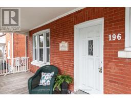 196 HURON STREET - 3