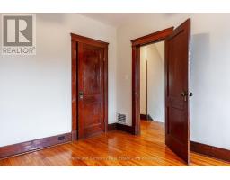 196 HURON STREET - 30