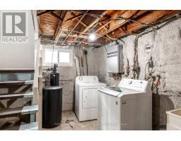196 HURON STREET - 35