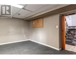 196 HURON STREET - 36