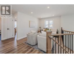 57 TRISTAN CRESCENT - 34