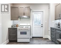 211 ALBERT STREET - 15