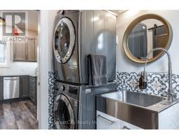 211 ALBERT STREET - 22