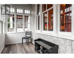 211 ALBERT STREET - 3