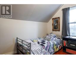 211 ALBERT STREET - 32