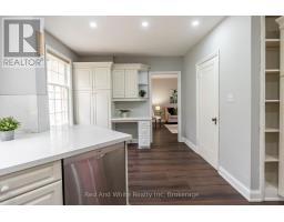 456 FOUNTAIN STREET S - 17