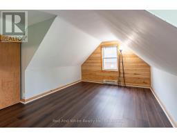 456 FOUNTAIN STREET S - 37