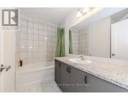 6 - 2 WILLOW STREET - 32
