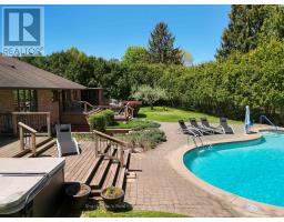 258 WINDERMERE COURT E - 34
