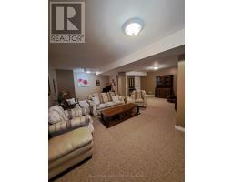 460 RICHARD CRESCENT - 13