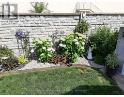 460 RICHARD CRESCENT - 21