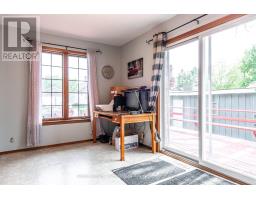 135 ST. DAVID STREET N - 24