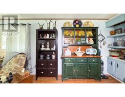 45 REDFORD DRIVE - 14