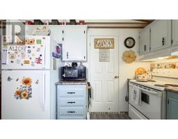 45 REDFORD DRIVE - 7