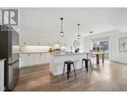 2 - 32 FAITH STREET - 11