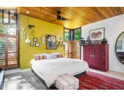 62 TUYLL STREET - 25