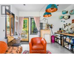 62 TUYLL STREET - 38