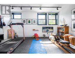 62 TUYLL STREET - 43