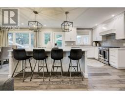 34 JACKSON CRESCENT - 15