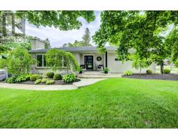 34 JACKSON CRESCENT - 2