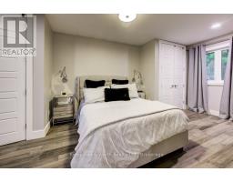 34 JACKSON CRESCENT - 25