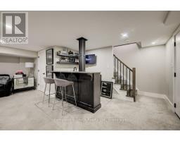 34 JACKSON CRESCENT - 29