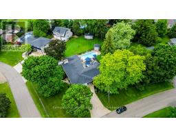 34 JACKSON CRESCENT - 39