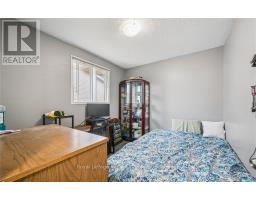 1236 OTTAWA STREET S - 9