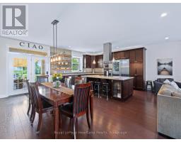 24 THIMBLEWEED DRIVE - 18