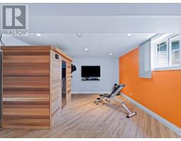 24 THIMBLEWEED DRIVE - 33