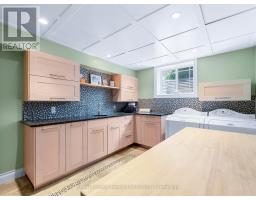 24 THIMBLEWEED DRIVE - 36