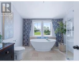 24 THIMBLEWEED DRIVE - 40