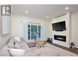 208 DUNCAN STREET - 10