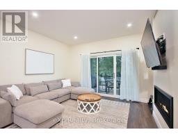 208 DUNCAN STREET - 11