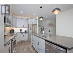 208 DUNCAN STREET - 7